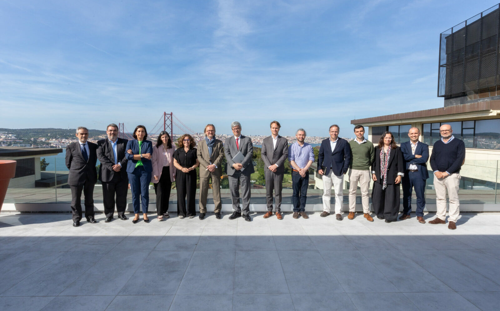 Group picture of RailNetEurope and Infraestruturas de Portugal representatives who gathered in Lisbon for a meeting on European rail capacity management