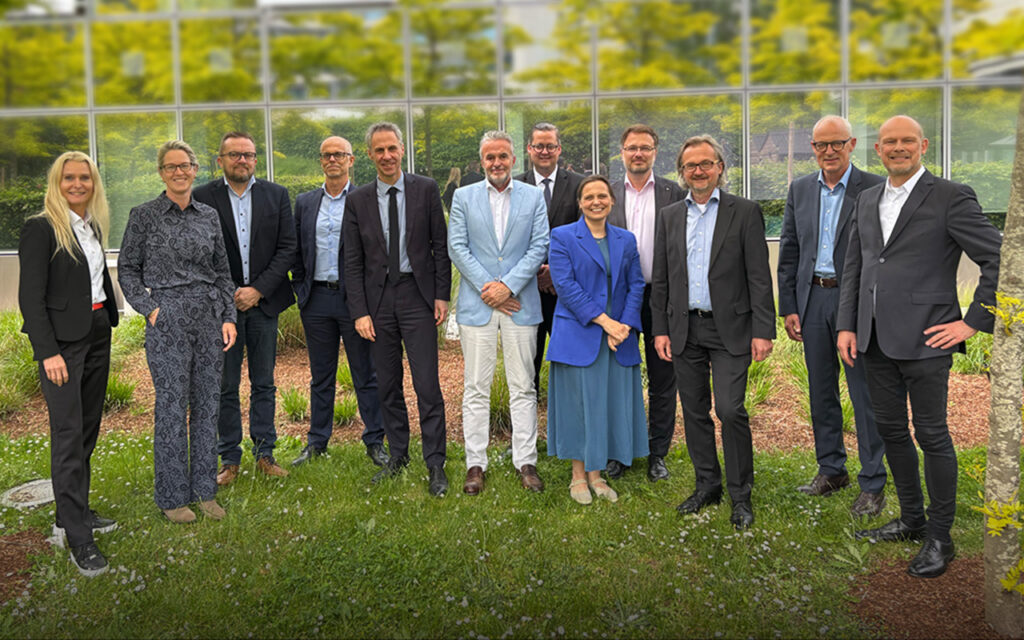 RNE Managing Board members together with RNE Sectretary General - group photo.