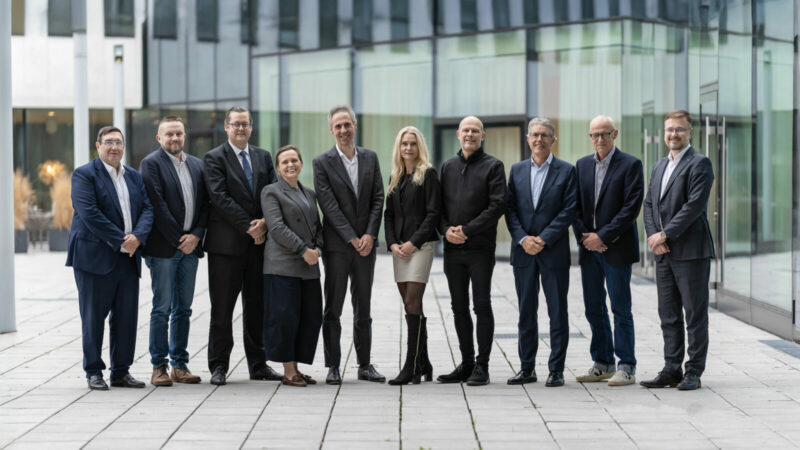 group picture of RNE Managing Board Members